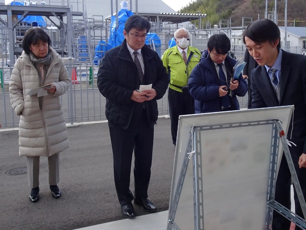  吉田経済産業大臣政務官がご見学されました。